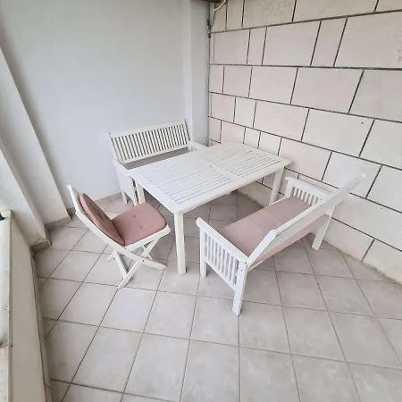 Harmony Of Five Makarska