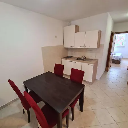Harmony Of Five Apartment