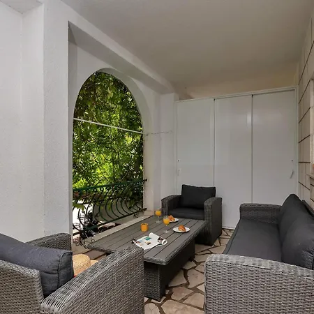 Harmony Of Five Apartment Makarska