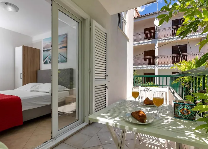 Harmony Of Five Makarska