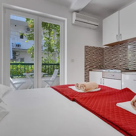 Harmony Of Five * Makarska