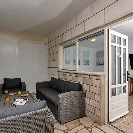 Harmony Of Five * Makarska