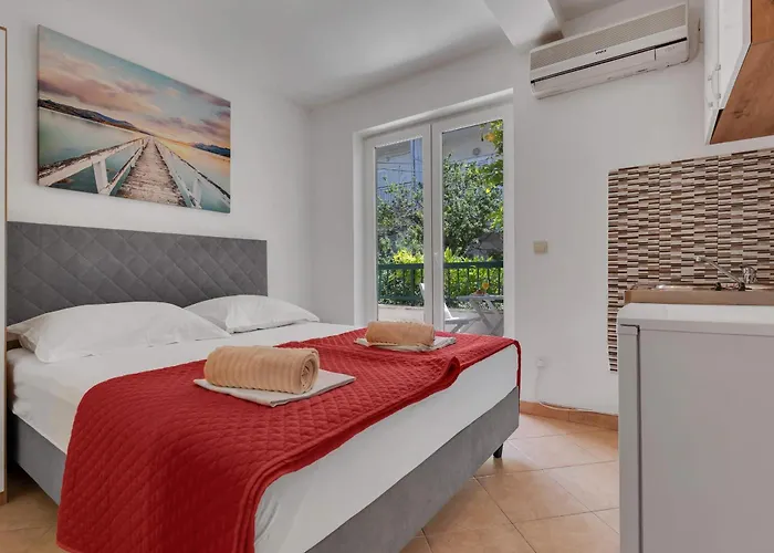 Harmony Of Five * Makarska