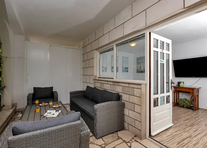 Harmony Of Five * Makarska